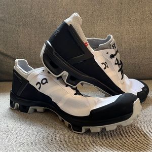 On Cloudventure Peak Size 10.5